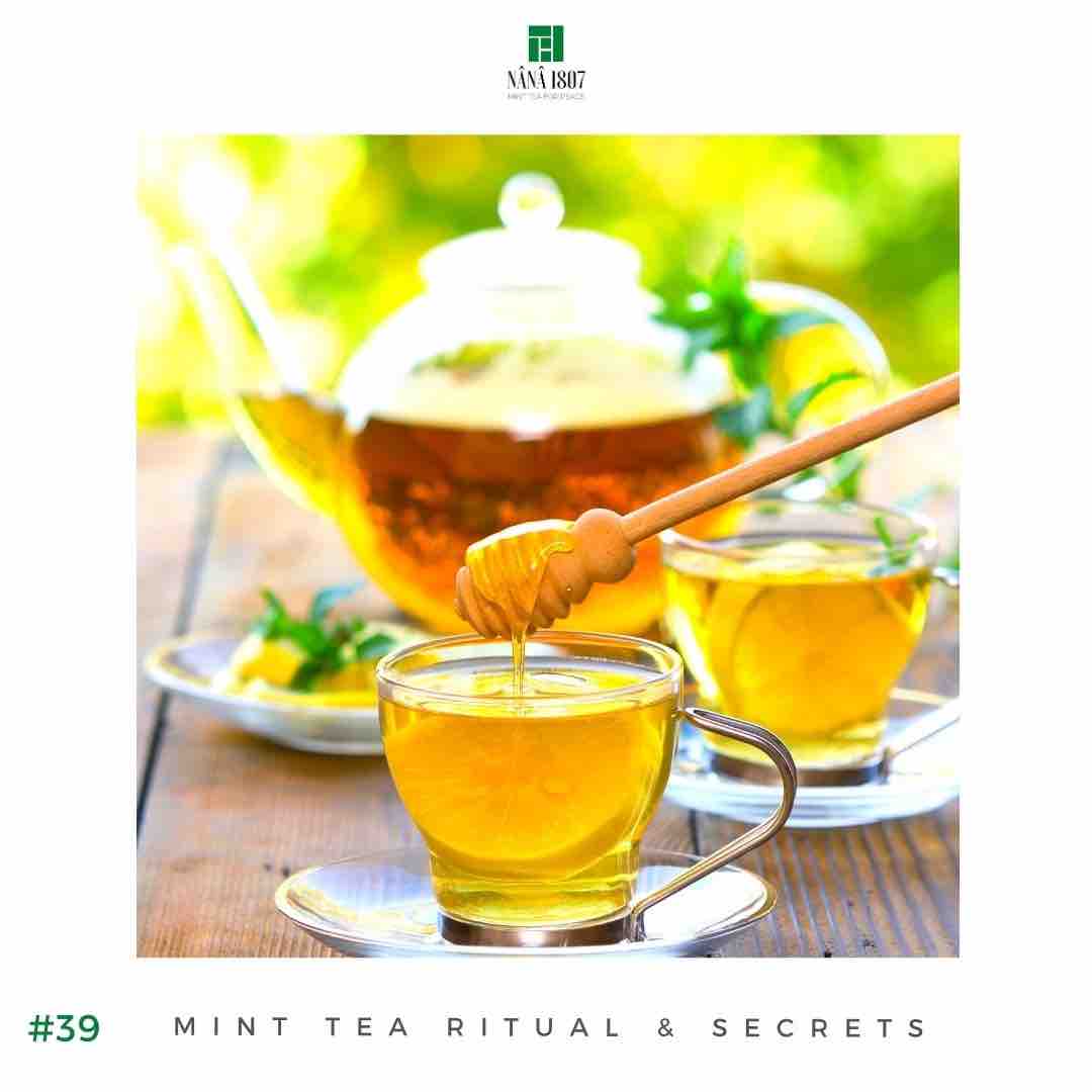Le thé à la menthe sous la khaïma - Avec ou sans Sucre ?